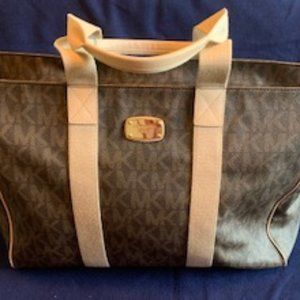 Used- Michael Kors Signature Large EW Travel Tote